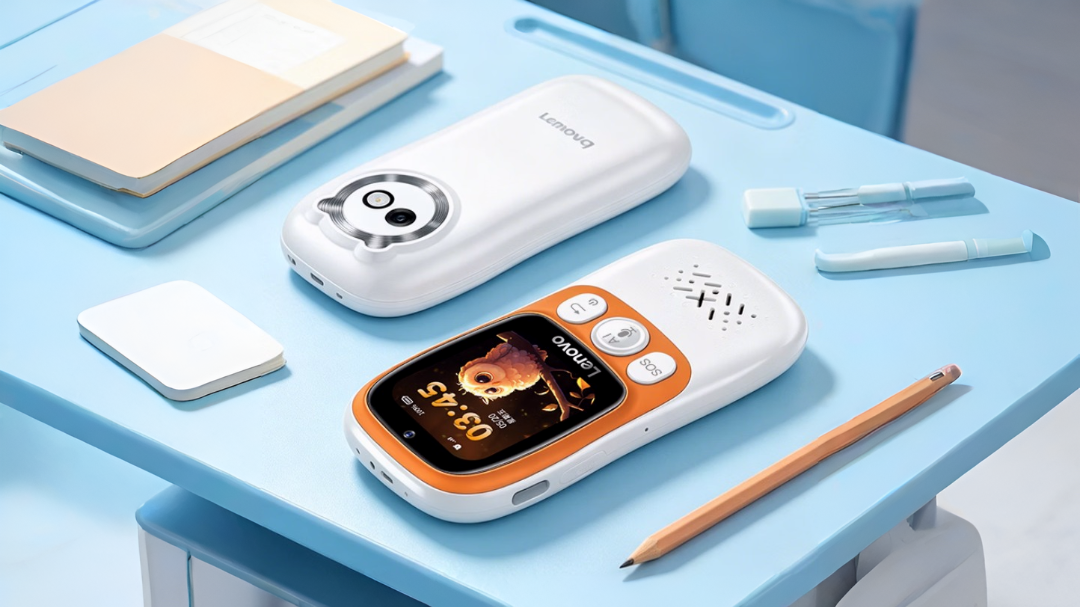 Без браузера, игр и соцсетей, но с ИИ: Lenovo представила необычный телефон AI Student Phone