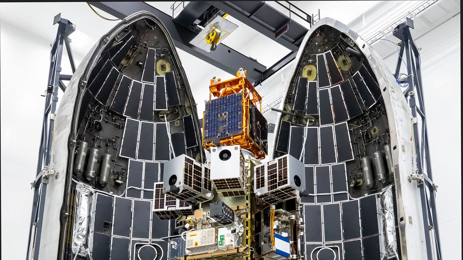 Одна ракета — и сразу 80 космических аппаратов на орбите: ракета Falcon 9 успешно выполнила миссию Transporter-17