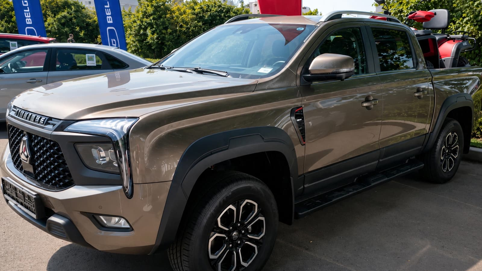 Китайский конкурент Toyota Hilux и Great Wall Poer выходит в России: 177 л.с., полный привод с блокировками, оцинкованный кузов — за 3,2 млн рублей