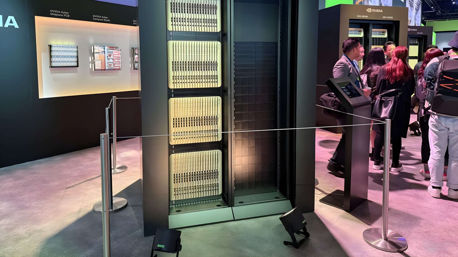 Серверная ИИ-стойка Nvidia Стойка Kyber NVL144 будет иметь 340 ТБ памяти и стоить 41,6 млн долларов