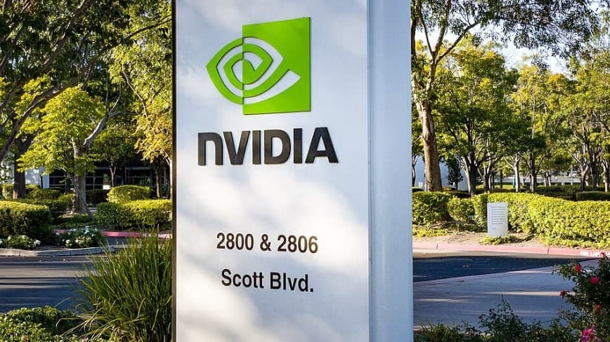 Nvidia урезала финансовую гарантию OpenAI вдвое — с $250 до $120 млрд