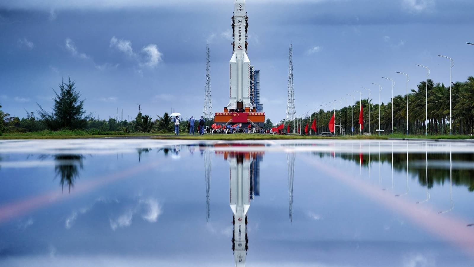 Китай отложил запуск «Чанъэ-7» к южному полюсу Луны: ближайшее окно для запуска закроется до сентября