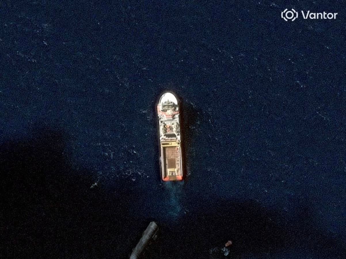 Starship отказался идти ко дну — SpaceX начала буксировку космического корабля, уже 10 дней плавает в Индийском океане