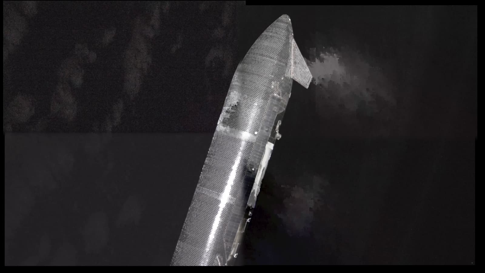 SpaceX показала уникальные кадры с орбиты как спутники Starlink помогают искать проблемы у Starship