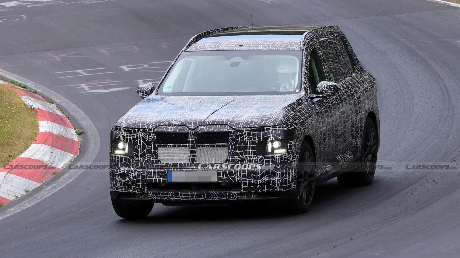 Новый BMW X7 засняли на фото, он сохранил фирменные «ноздри» и мотор V8