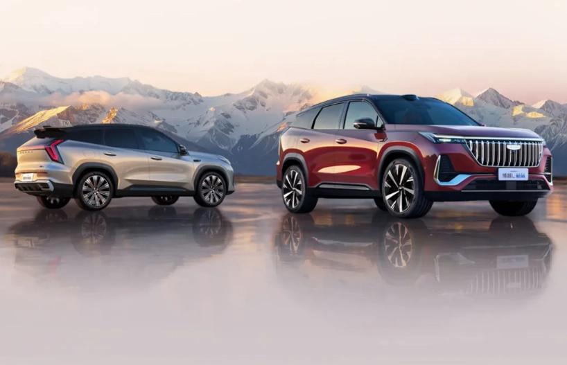 Новый Geely Atlas L вышел в Китае: 238-сильный гибрид, способный проехать 1200 км на одной заправке, — за 107 тыс. юаней (1,35 млн рублей)