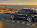 Компания Ford устанавливала один двигатель в 500 лошадиных сил для авто Ford Mustang и для танка Второй Мировой «Шерман»