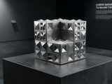 Задача об „одном камне“: как устроена 3D-фигура, способная заполнить все пространство без единого повтора