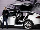 Илон Маск действительно хотел превратить Tesla в частную компанию, но он не станет этого делать