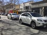 Беспилотные авто Waymo в среднем требуют вмешательства водителя один раз на 18 000 км, а у Apple — на 1,8 км
