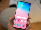 Никаких вырезов. Samsung подтвердила, что в итоге фронтальная камера будет располагаться прямо под поверхностью дисплея