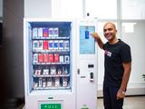 Xiaomi начинает продавать смартфоны и аксессуары через торговые автоматы Mi Express Kiosk 