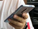 OnePlus 7 Pro в руках пользователя и OnePlus 7 с аксессуарами (и ценами) за считанные часы до анонса 