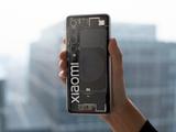 Прозрачный Xiaomi Mi 10 Explorer Edition вживую выглядит действительно впечатляюще