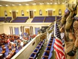 Сторонники Дональда Трампа ворвались в Капитолий. Twitter грозит навсегда удалить его аккаунт