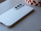 Теперь как в iPhone. Samsung наконец добавила постукивания по задней панели в смартфоны Galaxy