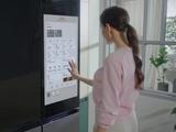 Samsung встроила «телевизор» в холодильник и предлагает смотреть на нём YouTube. Компания показала Bespoke Family Hub