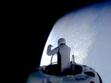 Илон Маск и SpaceX умолчали о «большой проблеме»: компания на целый час потеряла управление кораблём перед первым выходом астронавтов SpaceX в открытый космос