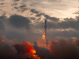 «Не верится, что это реальное фото», — Илон Маск показал снимки, сделанные со Starship из космоса