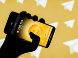 10 суток ареста, уничтожение смартфона и банковской карты за торговлю Notcoin. В Узбекистане наказали студента за продажу криптовалюты