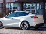 Больше не самый продаваемый автомобиль: Tesla Model Y упала с 1 на 18 место, а лидерами стали Volkswagen T-Roc и Golf