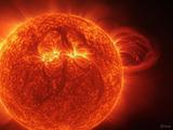 На Солнце произошла мощнейшая вспышка — она длилась 41 минуту