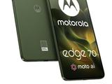 «Невозможно тонкий» смартфон Motorola Edge 70 получил аккумулятор на 4800 мАч, 68-ваттную зарядку, Snapdragon 7 Gen 4 и много памяти