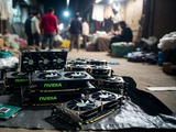Самые передовые ИИ-чипы Nvidia уходят на «чёрный рынок» Китая с двукратной наценкой