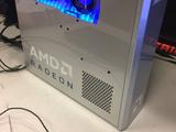 Фото дня: мини-ПК Falcon Northwest Tiki с 3D-картой AMD Radeon Pro Vega Frontier Edition