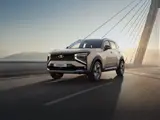 Lada Azimut получил кузов с двухсторонней оцинковкой, моторы Евро-6 и боковые шторки безопасности. Цена базовой версии по прогнозу Максима Кадакова — 2,0-2,1 млн рублей