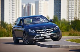 Автомобиль Mercedes-Benz E 220 d 4Matic All-Terrain Luxury: