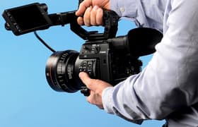 Кинокамера Canon EOS C200: