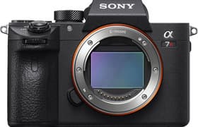 Системная камера Sony α7R III: