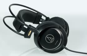 Недорогие закрытые наушники Audio-Technica ATH-AVC500: