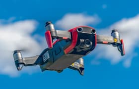 Квадрокоптер DJI Mavic Air: