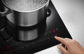 Встраиваемая индукционная варочная панель Electrolux IPE 6453 KF: