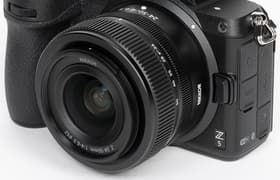 Полнокадровая беззеркальная фотокамера Nikon Z5: