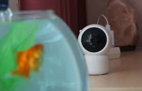 Поворотная Wi-Fi-камера для помещений Hiper IoT Cam M4: