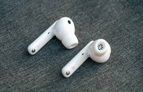 7 главных фишек TWS-гарнитуры Honor Earbuds 2 Lite