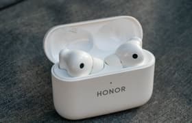 Первый взгляд на TWS-наушники Honor Earbuds 2 Lite
