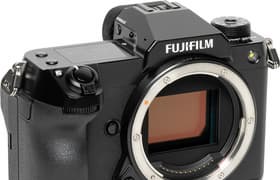 Среднеформатная беззеркальная камера Fujifilm GFX 50S II: