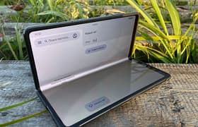 Смартфон Honor Magic V2: