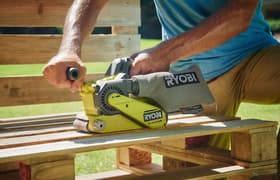 Аккумуляторная ленточная шлифмашина Ryobi R18BS-0: