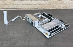 Материнская плата Gigabyte B650 Aorus Elite AX Ice на чипсете AMD B650: