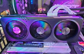 Видеоускоритель AMD Radeon RX 7600 XT (16 ГБ):
