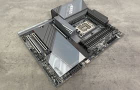 Материнская плата Gigabyte Z890 Aorus Master на чипсете Intel Z890: