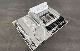 Материнская плата Asus ROG Strix X870-A Gaming WiFi на чипсете AMD X870: