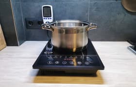 Одноконфорочная электрическая плитка StingRay ST-HP3521A: