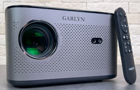 Развлекательный LCD-проектор Garlyn Lumen 4: