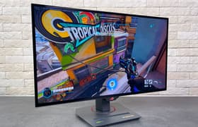 Игровой монитор ROG Strix OLED XG27AQDMG компании Asus: